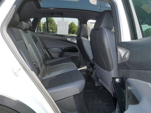 Certified 2023 Volkswagen ID.4 Pro S AWD/4WD image 19