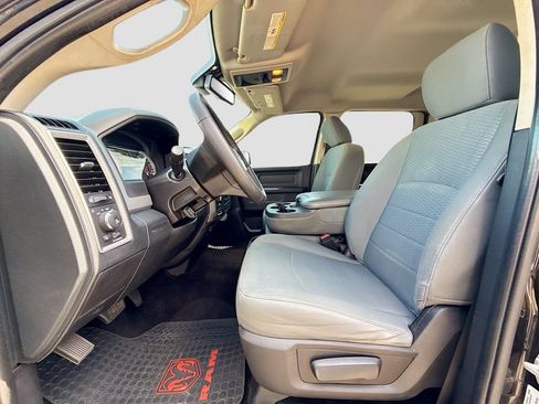 Used 2016 RAM 1500 Express w/ Popular Equipment Group AWD/4WD image 19