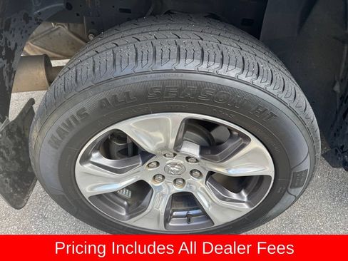 Used 2019 RAM 1500 Laramie RWD image 4