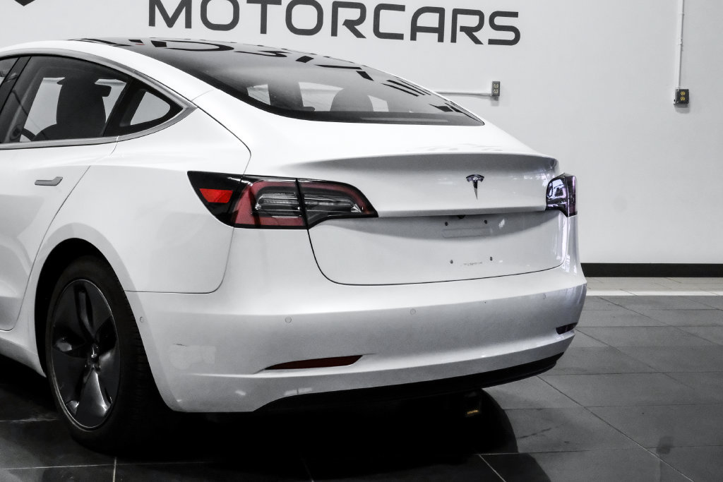 Used 2018 Tesla Model 3 Long Range RWD image 15