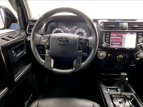 Used 2021 Toyota 4Runner TRD Off-Road Premium w/ Moonroof Package AWD/4WD image 4