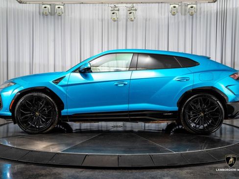 Used 2025 Lamborghini Urus SE image 7