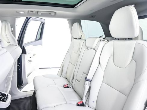 Used 2024 Volvo XC90 B6 Plus w/ Protection Package Premier AWD/4WD image 22