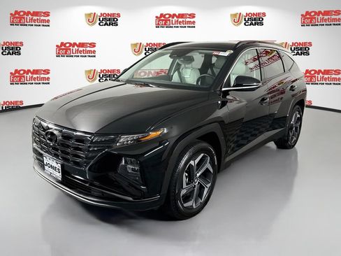 Certified 2024 Hyundai Tucson Limited AWD/4WD image 15