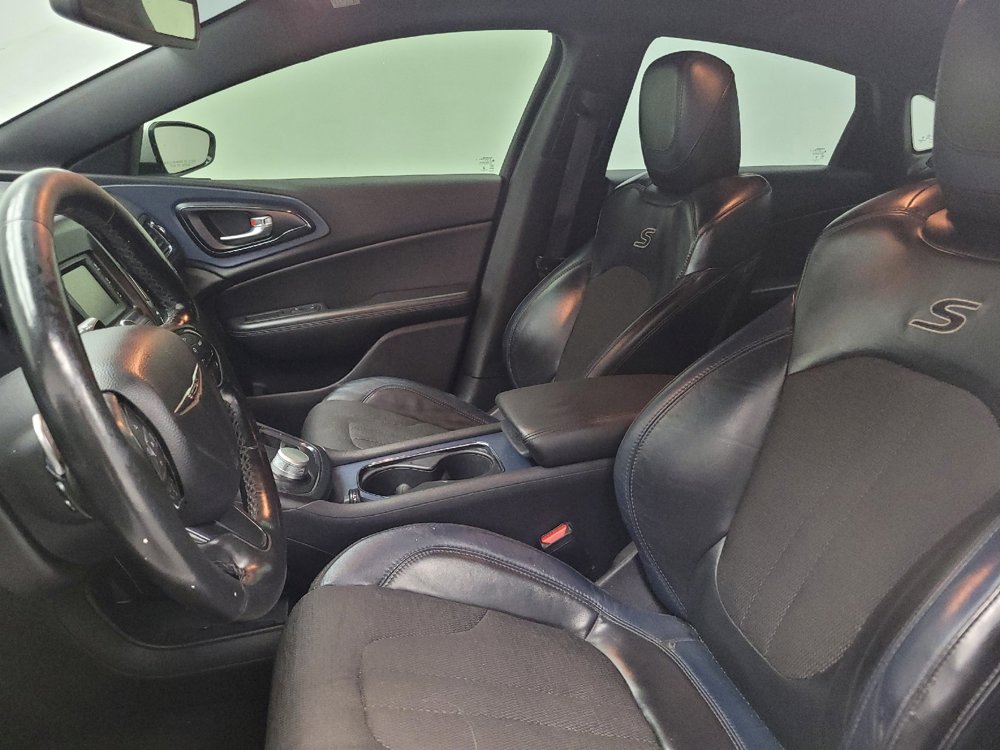 Used 2015 Chrysler 200 S w/ Comfort Group FWD image 17