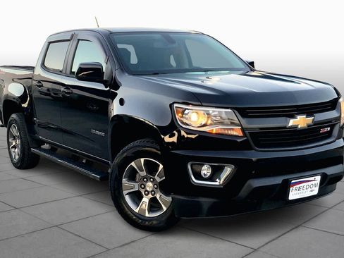 Used 2020 Chevrolet Colorado Z71 image 2