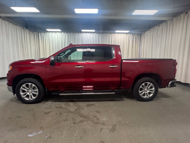 Used 2025 Chevrolet Silverado 1500 LTZ AWD/4WD image 12