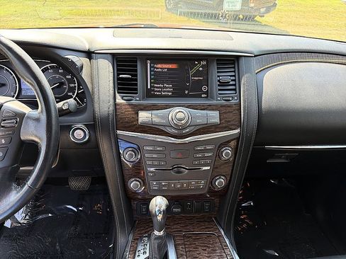 Used 2019 Nissan Armada SL w/ Premium Package AWD/4WD image 12