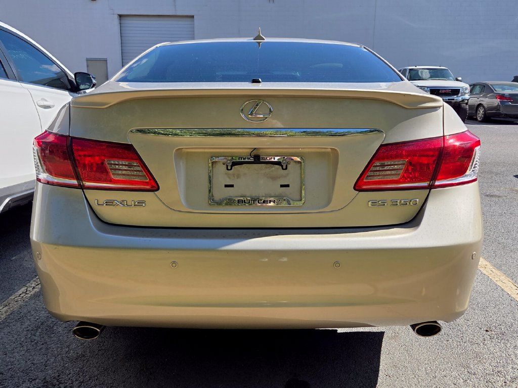 Used 2010 Lexus ES 350 FWD image 6