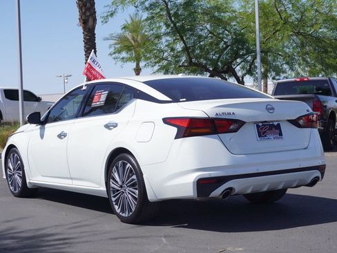 Certified 2025 Nissan Altima 2.5 SL image 3
