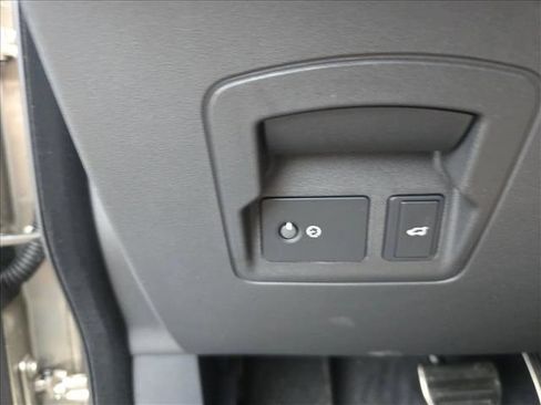 New 2026 Land Rover Range Rover Velar Dynamic SE image 24