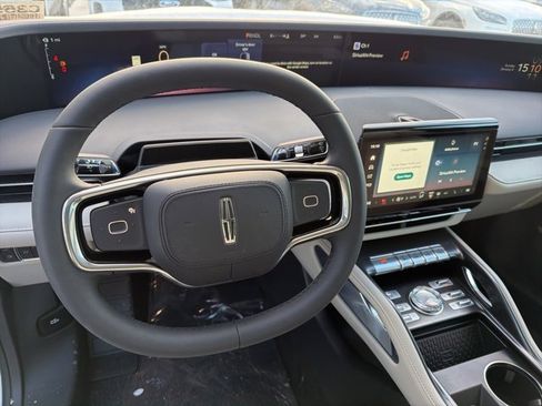 New 2026 Lincoln Nautilus Reserve image 14