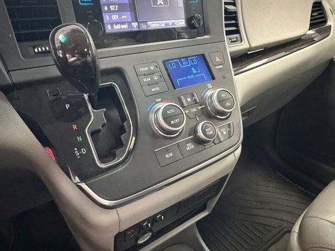 Used 2016 Toyota Sienna XLE w/ XLE Navigation Package AWD/4WD image 64