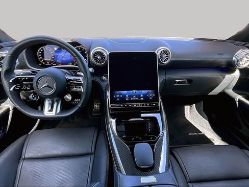 Used 2022 Mercedes-Benz SL 63 AMG 4MATIC image 16
