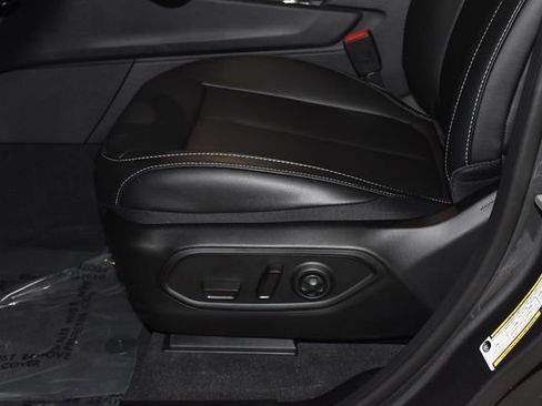 New 2025 Jeep Grand Cherokee Limited w/ Trailer Tow Package image 11