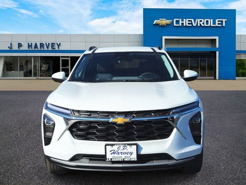 New 2026 Chevrolet Trax LT w/ Driver Confidence Package image 2