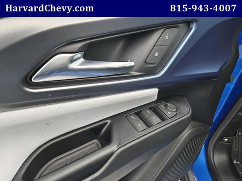 Used 2024 Chevrolet Equinox EV LT image 34