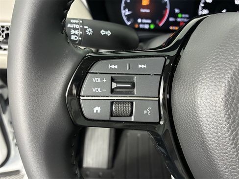 Used 2026 Honda HR-V EX-L image 22
