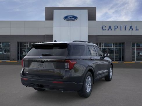 New 2026 Ford Explorer Active RWD image 8