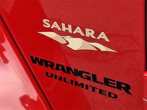 Used 2014 Jeep Wrangler Unlimited Sahara w/ Dual Top Group image 30