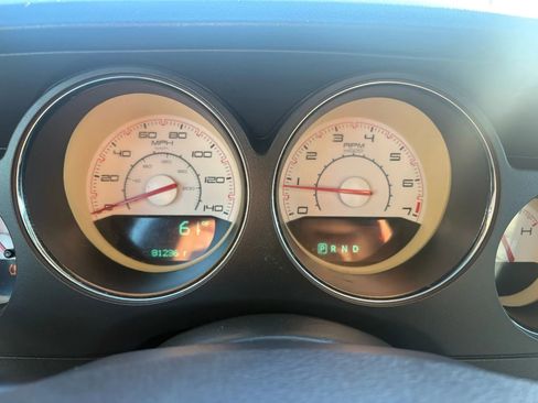 Used 2012 Dodge Challenger SXT image 20