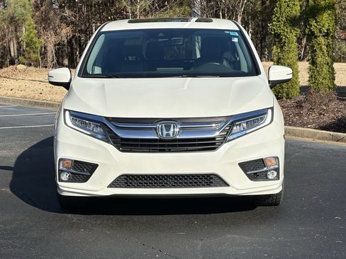 Used 2018 Honda Odyssey Touring image 3