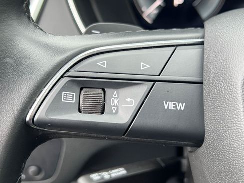 Used 2022 Audi Q5 e Premium AWD/4WD image 25