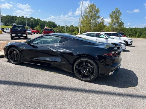 Used 2021 Chevrolet Corvette Stingray Premium Cpe w/ Z51 Performance Package RWD image 9