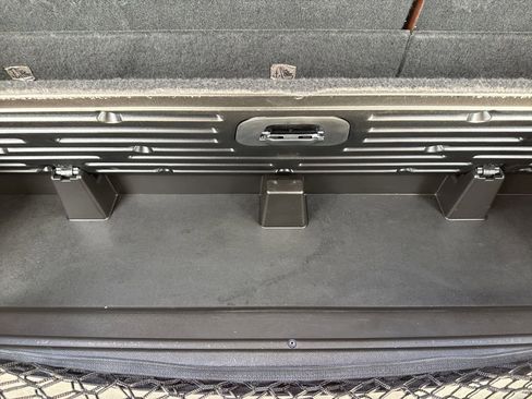 Used 2019 Cadillac Escalade Premium Luxury AWD/4WD image 71