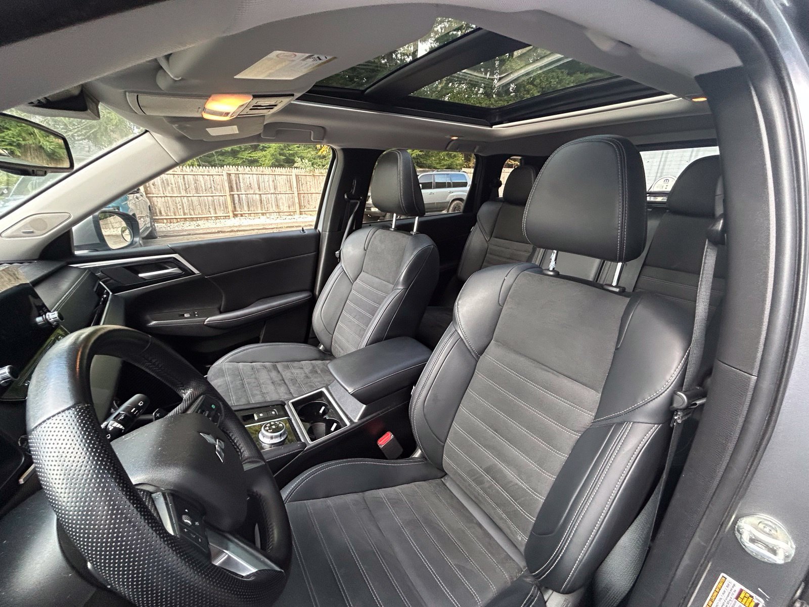 Used 2024 Mitsubishi Outlander SE AWD/4WD image 14