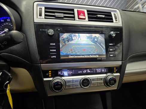 Used 2016 Subaru Outback 2.5i Premium image 22