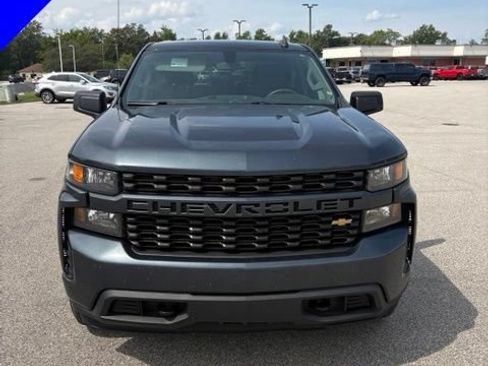 Used 2020 Chevrolet Silverado 1500 Custom w/ Custom Value Package AWD/4WD image 10