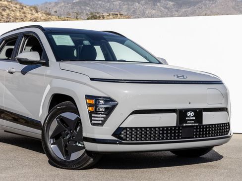 Used 2024 Hyundai Kona Limited FWD image 8