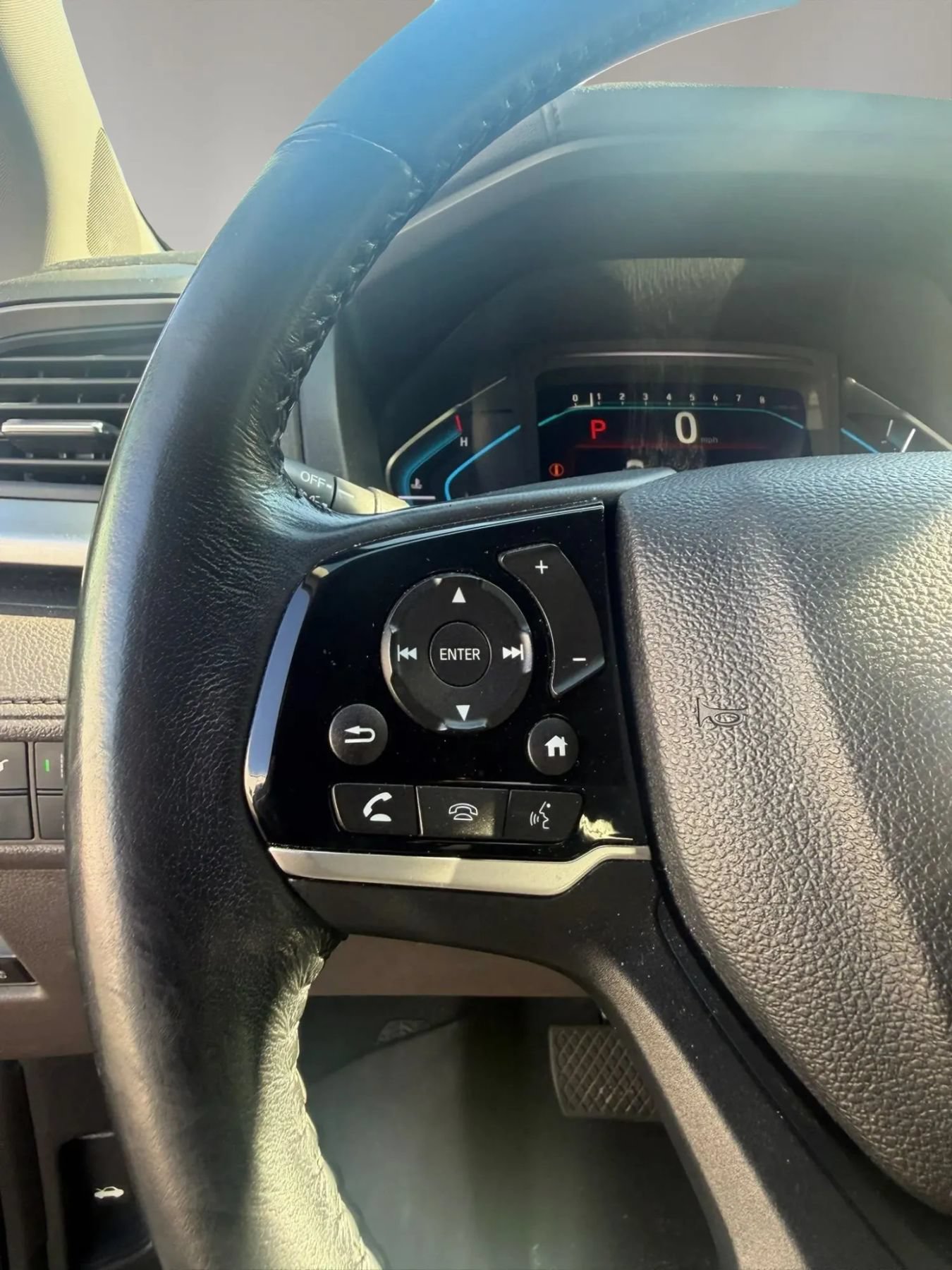 Used 2018 Honda Odyssey Touring image 12