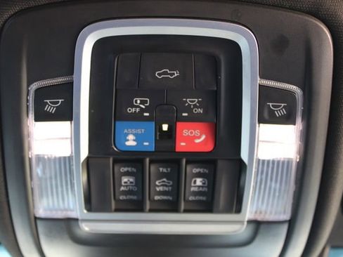 Used 2022 RAM 3500 Limited AWD/4WD image 42