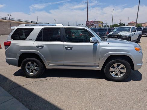Used 2012 Toyota 4Runner SR5 w/ Premium Pkg w/3rd Row Seat AWD/4WD image 6
