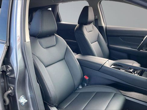 New 2026 Nissan Murano SV AWD/4WD image 9