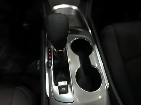 Used 2023 Chevrolet Malibu LT image 37