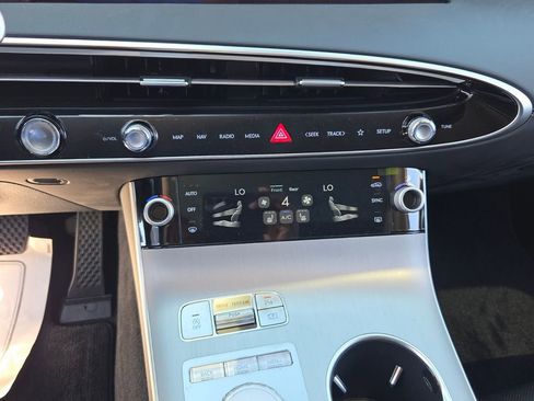 New 2026 Genesis GV70 2.5T Select AWD/4WD image 19