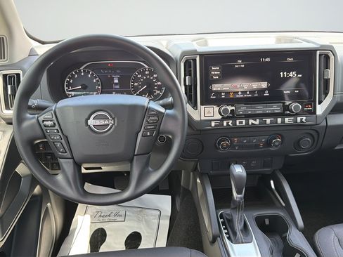 Certified 2025 Nissan Frontier SV RWD image 27