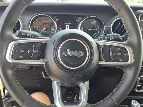 Used 2023 Jeep Wrangler Unlimited Sahara w/ Cold Weather Group AWD/4WD image 12