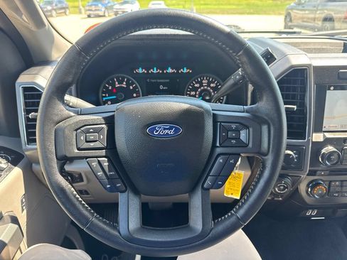 Used 2018 Ford F150 XLT w/ Equipment Group 302A Luxury AWD/4WD image 11