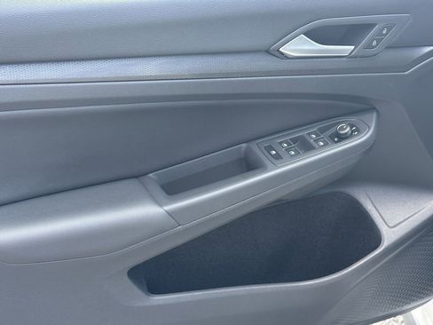 Used 2022 Volkswagen GTI SE image 11