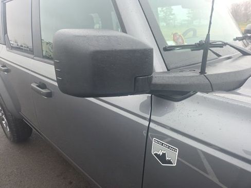 Used 2025 Ford Bronco Big Bend image 6