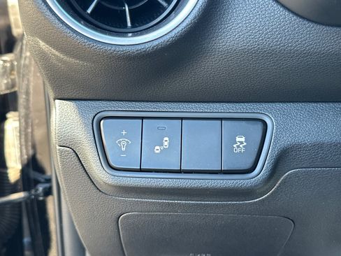 Used 2022 Kia Forte GT image 31