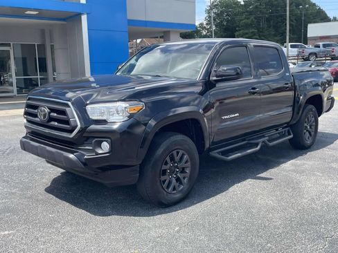 Used 2021 Toyota Tacoma SR5 AWD/4WD image 7