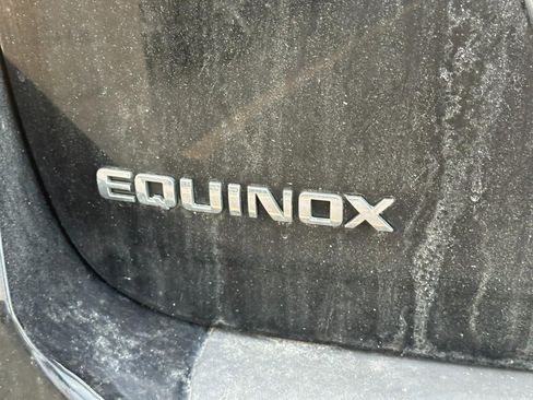 Used 2017 Chevrolet Equinox LT image 9