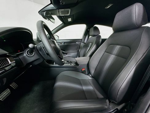 Used 2025 Honda Civic Sport image 13