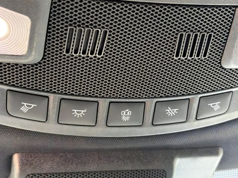 Used 2019 Ford F150 XLT w/ Equipment Group 302A Luxury AWD/4WD image 32