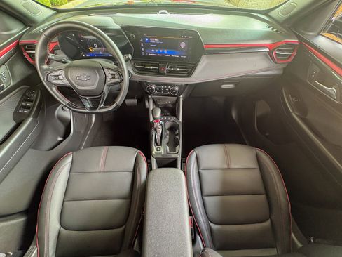 Used 2025 Chevrolet TrailBlazer RS w/ Convenience Package FWD image 30